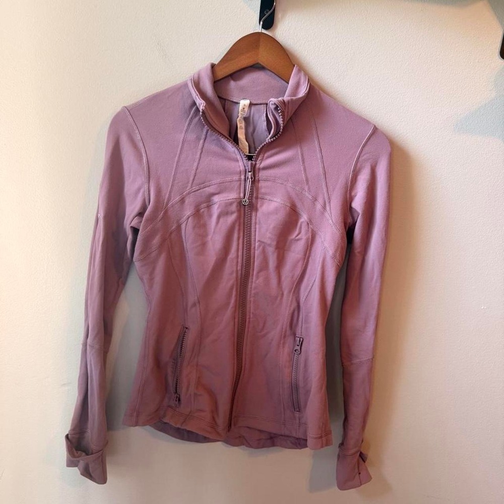 Lululemon define jacket in Mauve/purple size 6